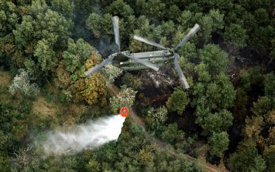 Blushelikopters ingezet voor bosbranden